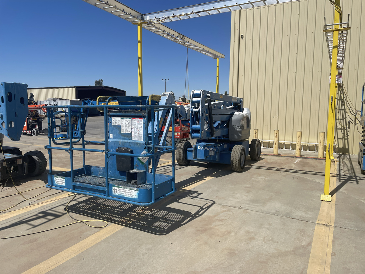 2018 Genie Z-45/25