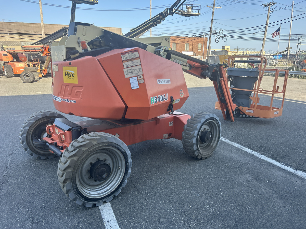 2018 JLG H340AJ-3
