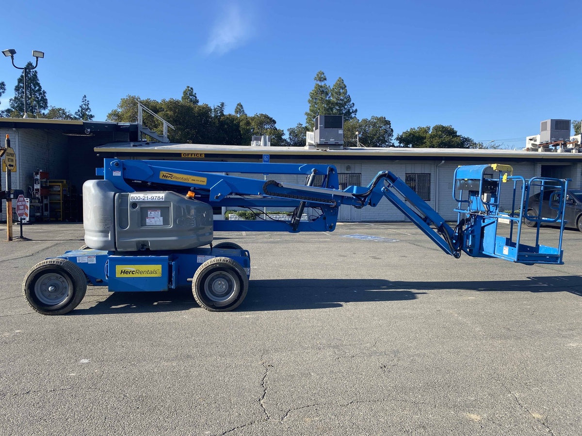 2018 Genie Z-45/25J-3