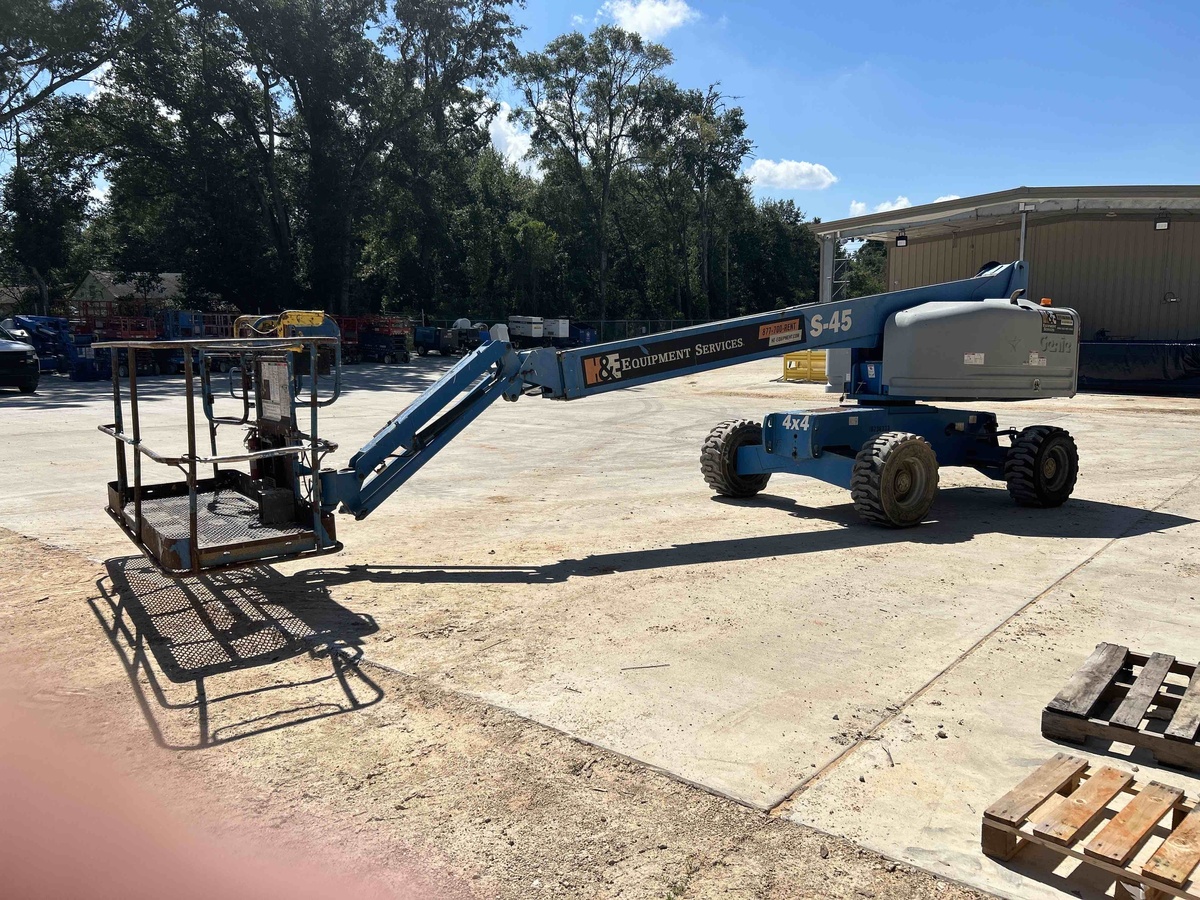 2018 Genie S-45