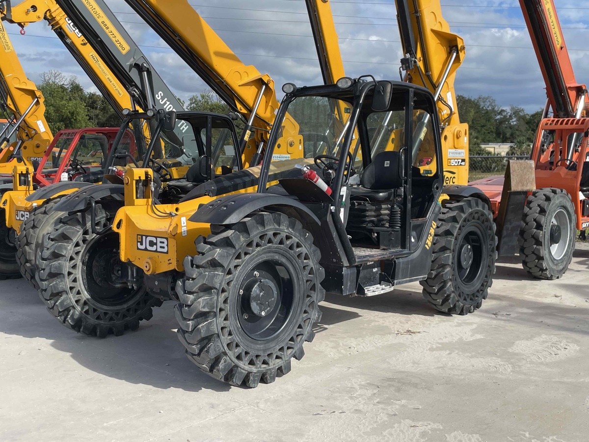 2022 JCB 507-42-2