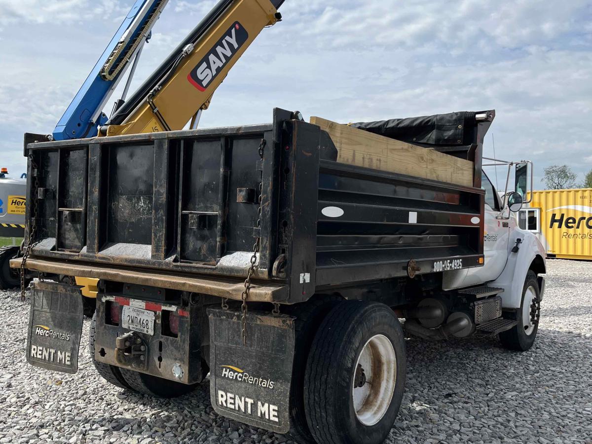 2015 Ford F750