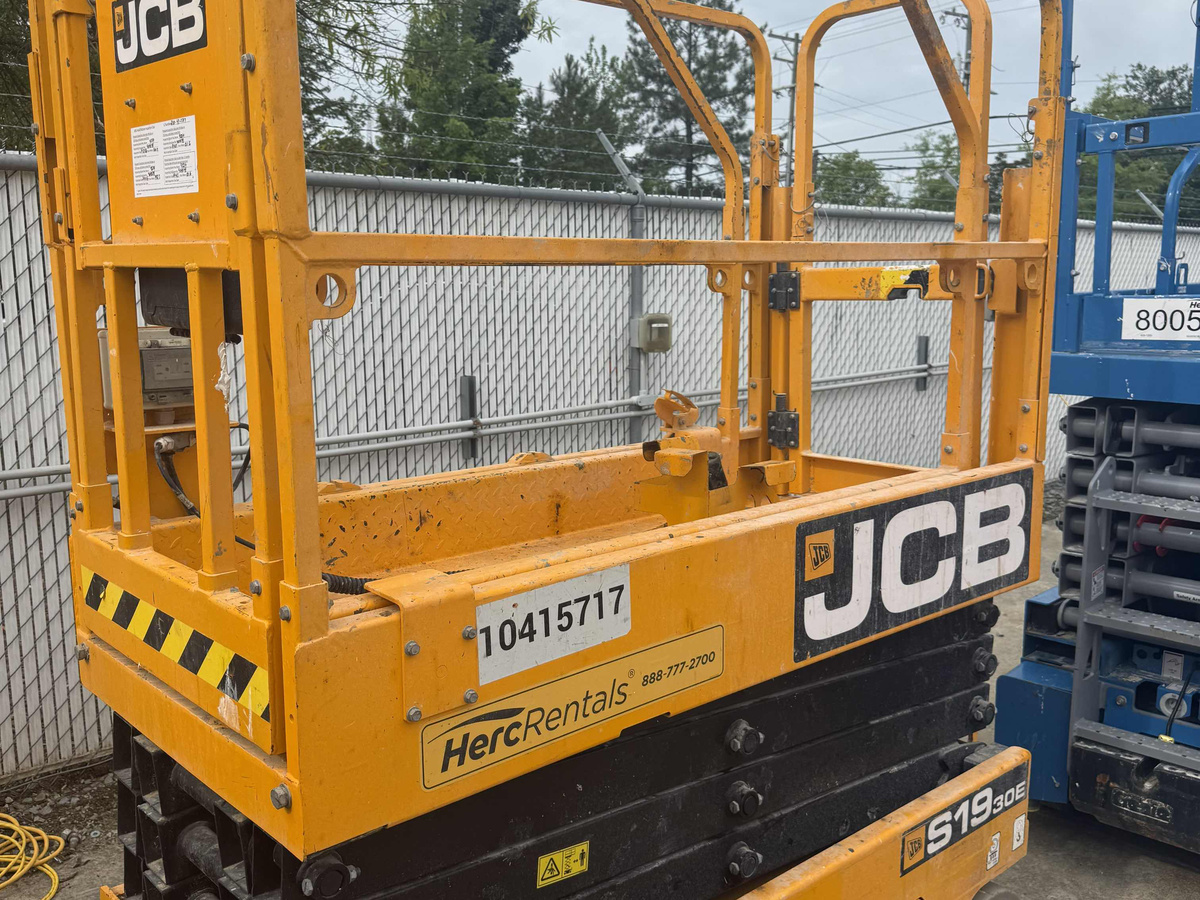 2023 JCB S1930E-2