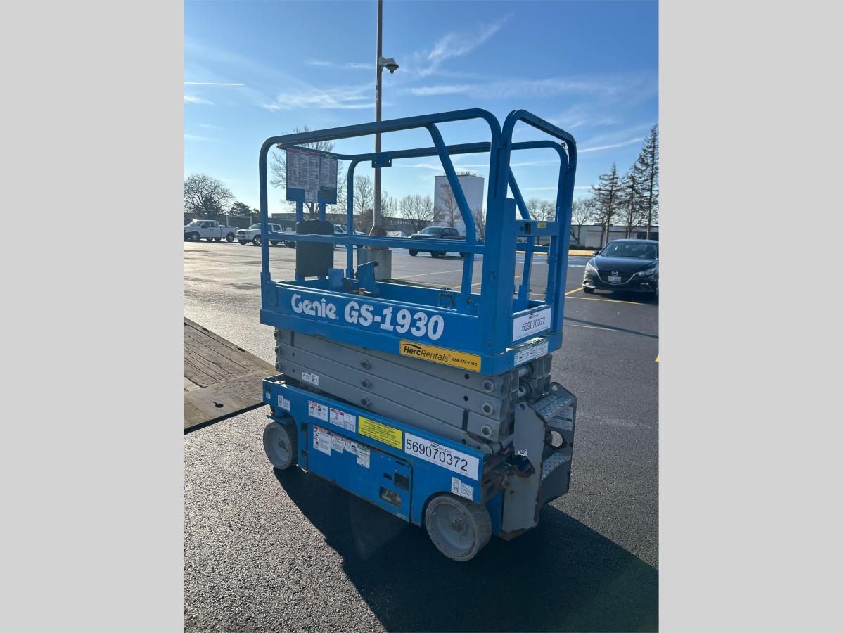 2017 Genie GS-1930