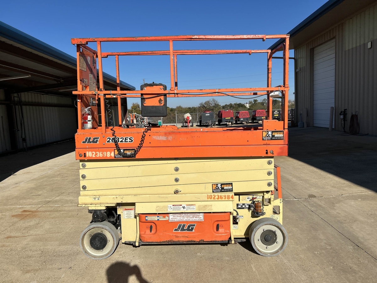2018 JLG 2632ES