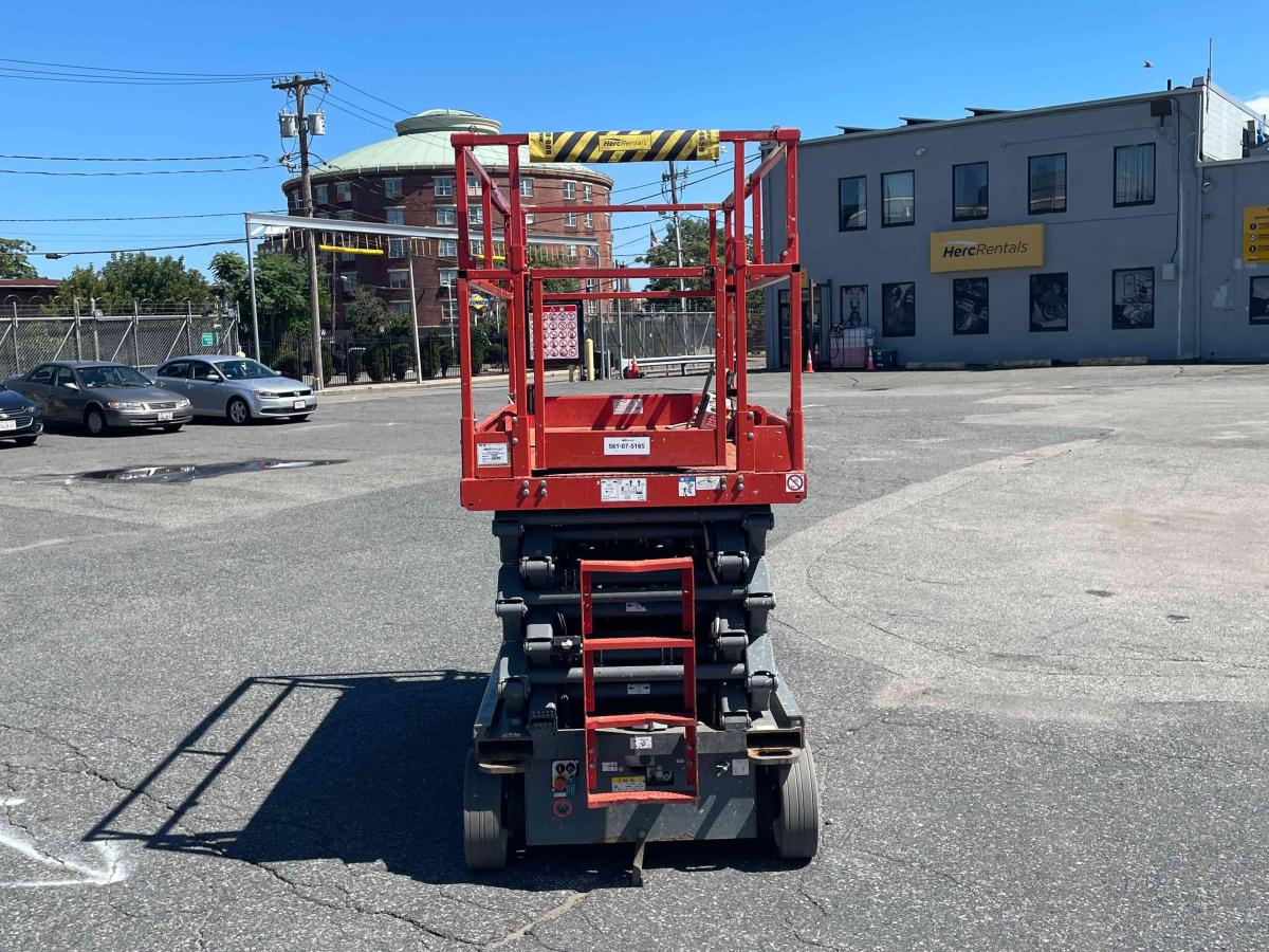 2017 Skyjack SJ4740