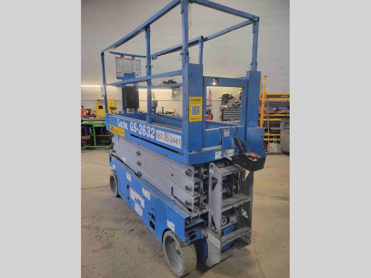 2013 Genie GS-2632