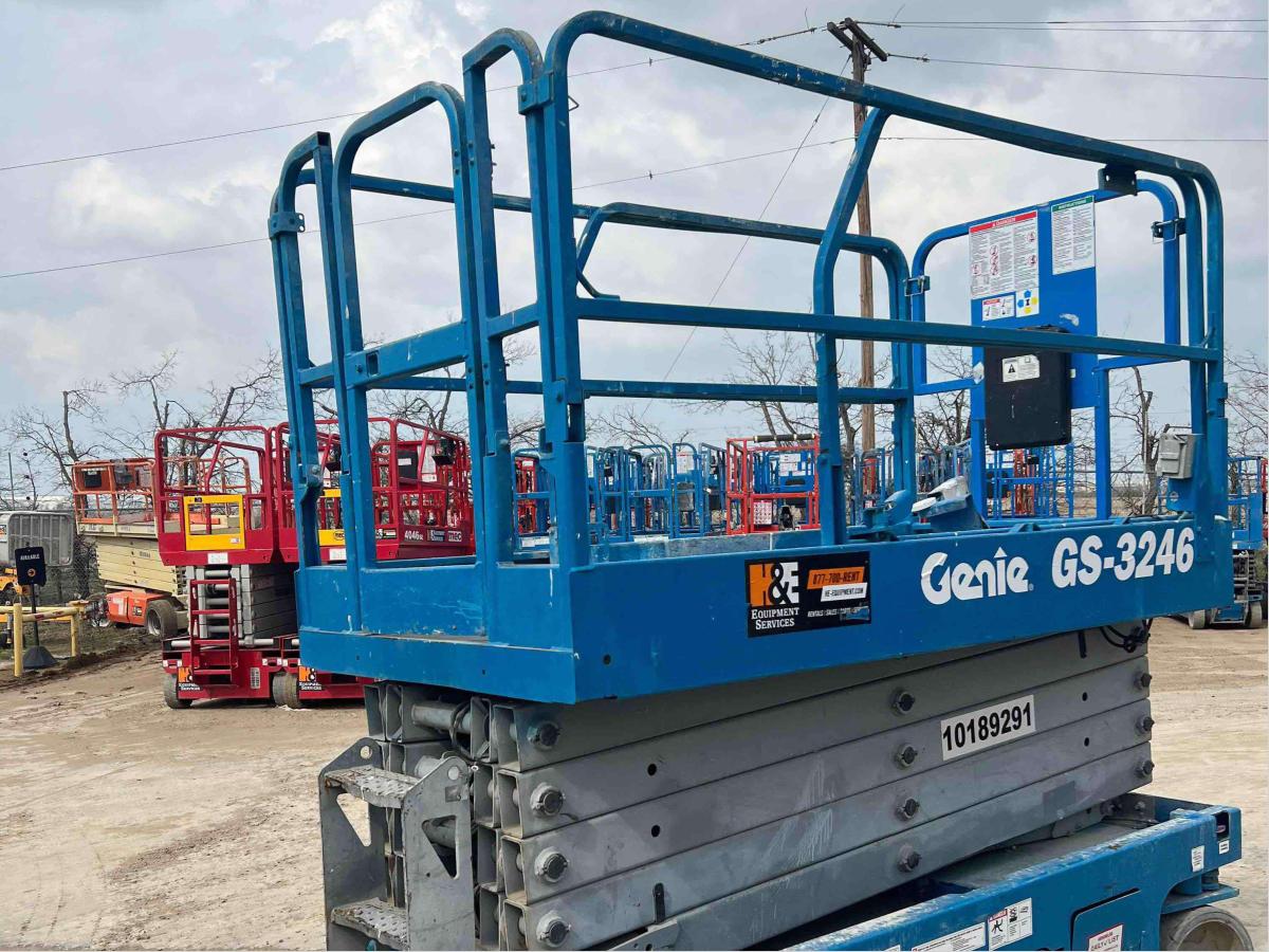 2016 Genie GS-3246