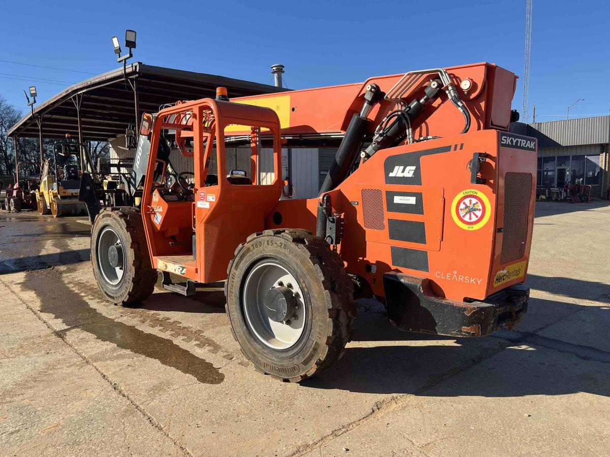 2020 SkyTrak 10042