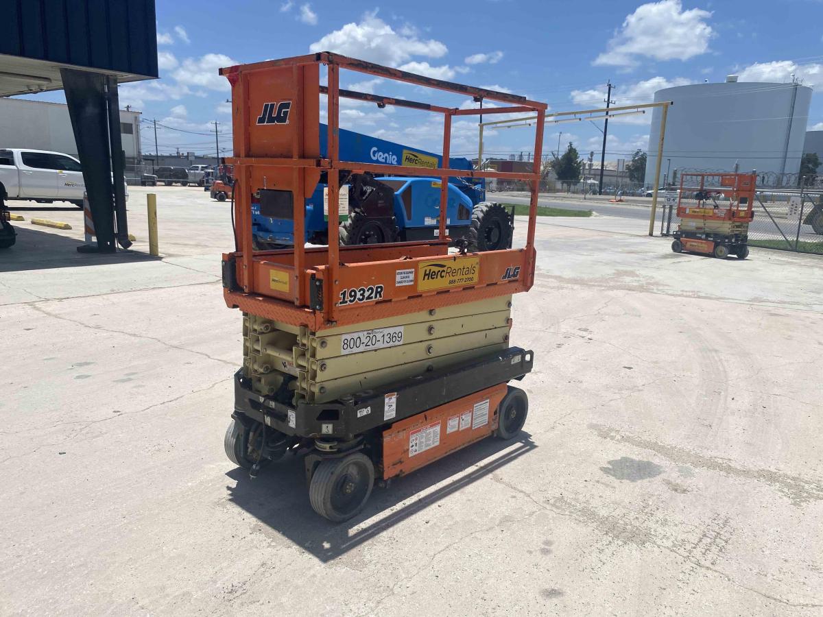2018 JLG 1932R-6