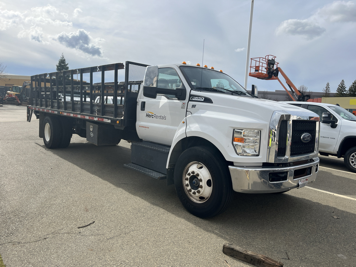 2017 Ford F650