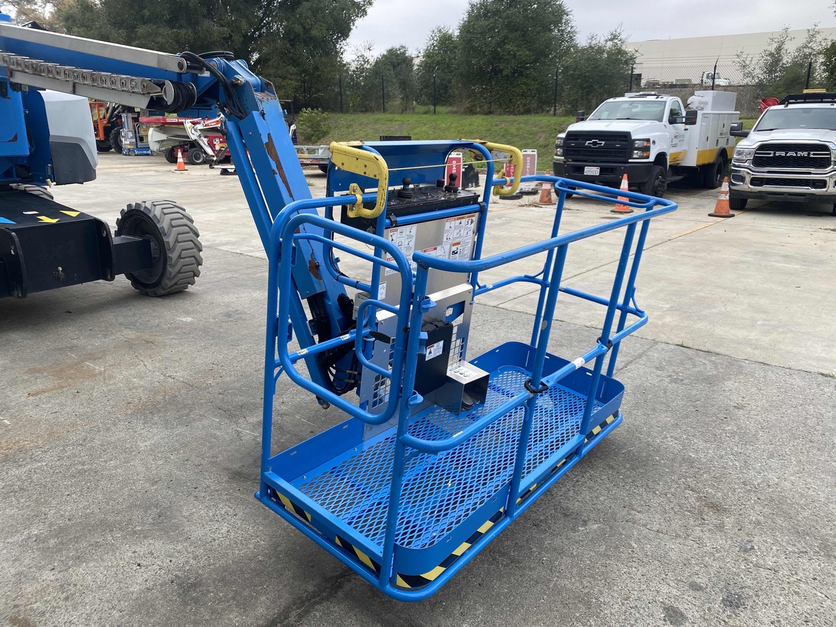 2019 Genie Z-60/37 FE-2