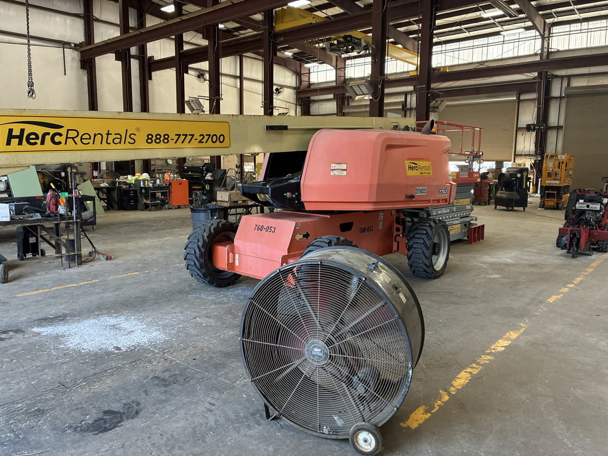2018 JLG 660SJ-6