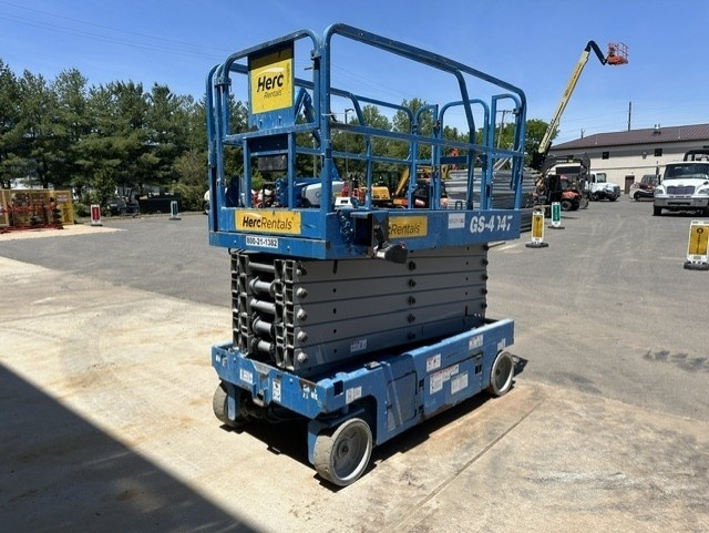 2018 Genie GS-4047