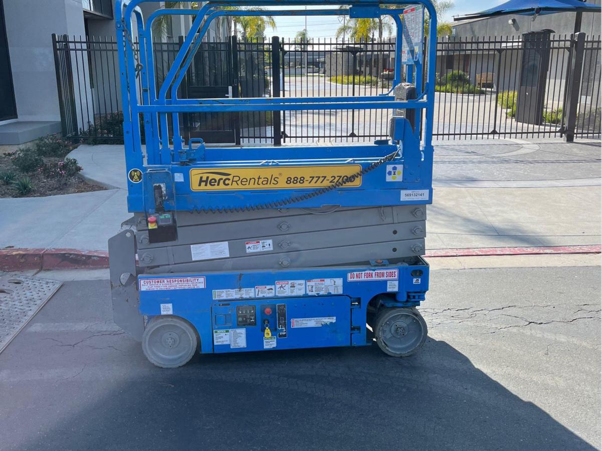 2017 Genie GS-1930