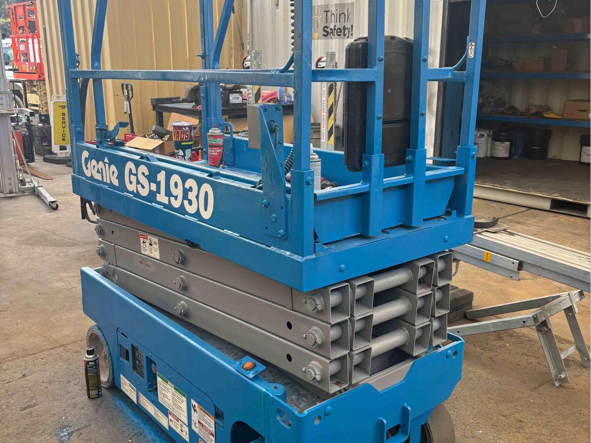 2017 Genie GS-1930