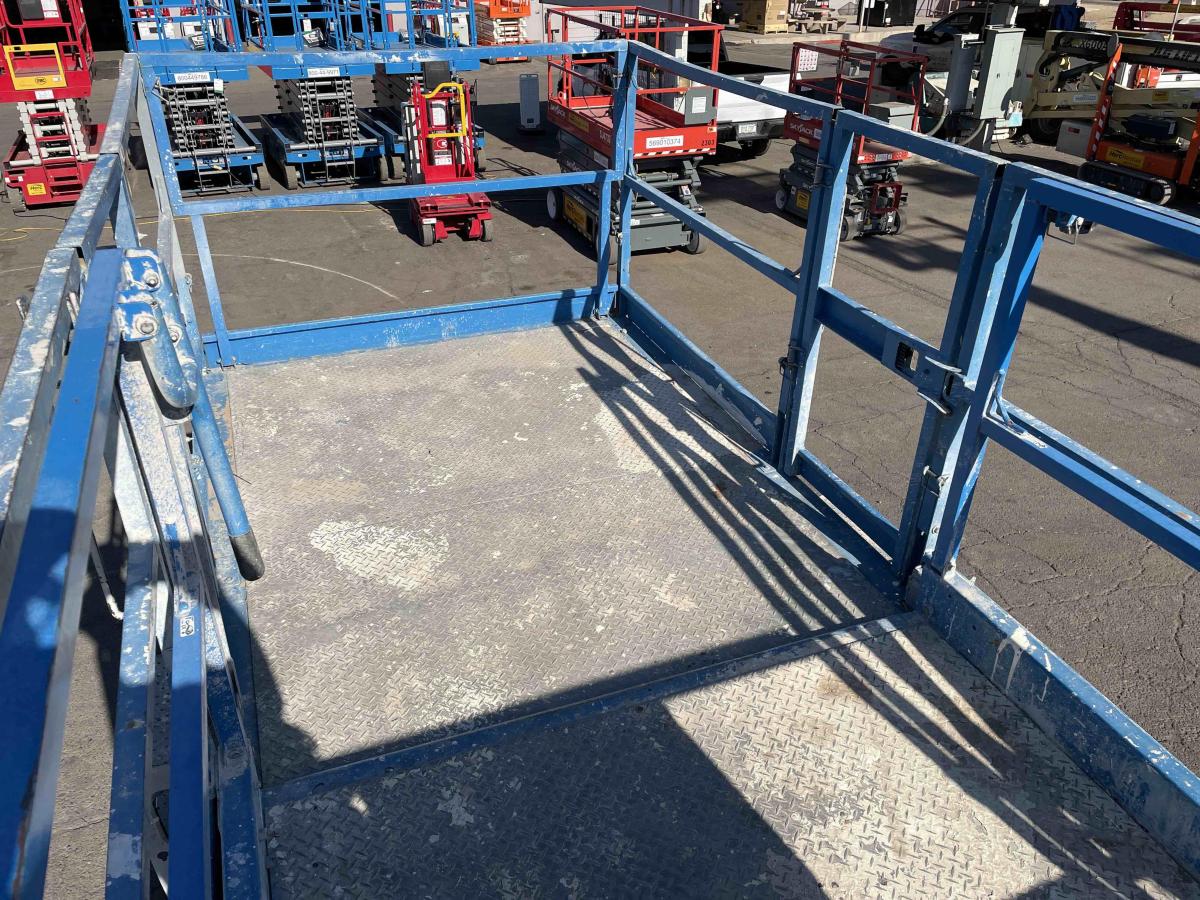 2007 Genie GS-4390 RT