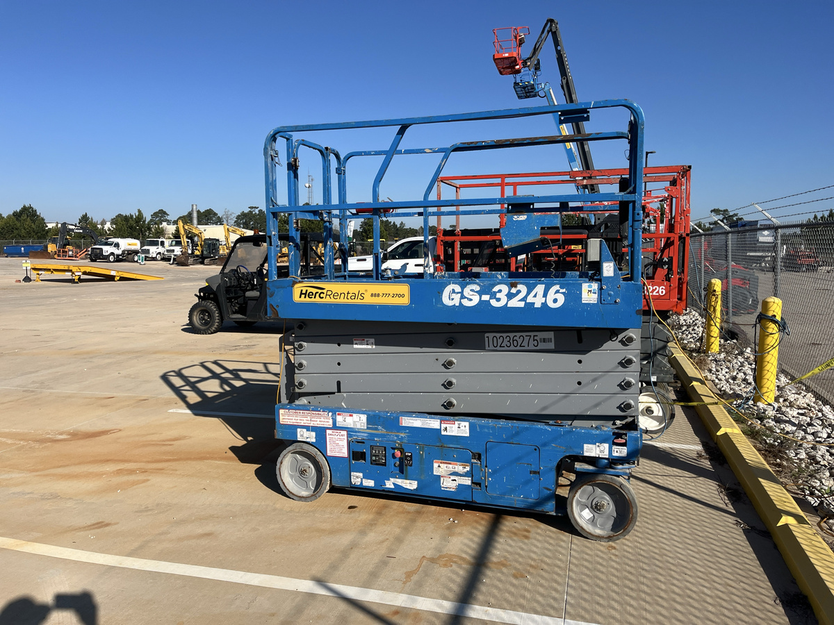 2018 Genie GS-3246-12