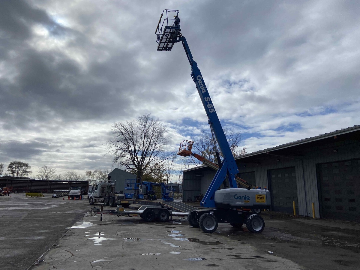 2018 Genie S-65