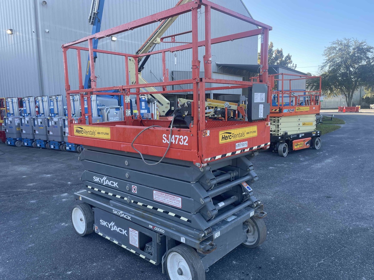 2022 Skyjack SJ4732