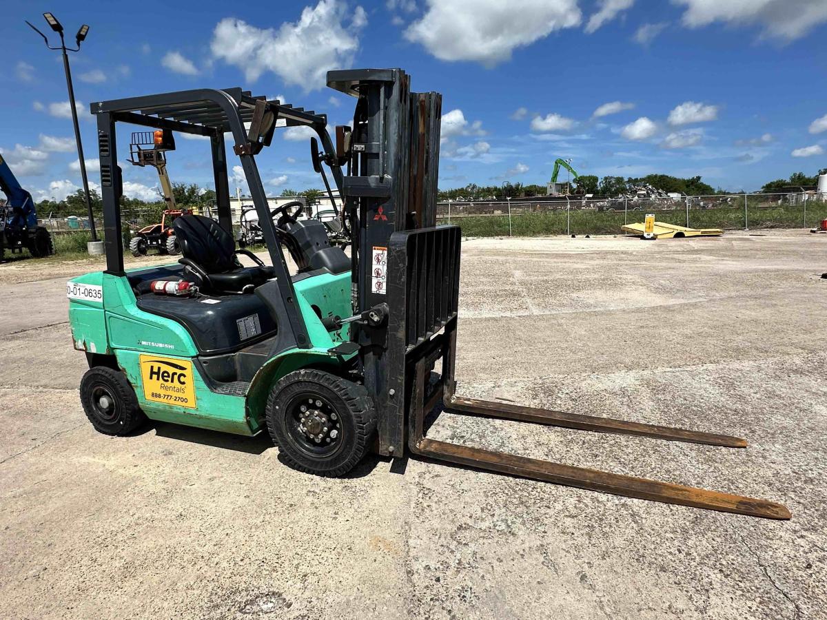 2019 Mitsubishi FG25N