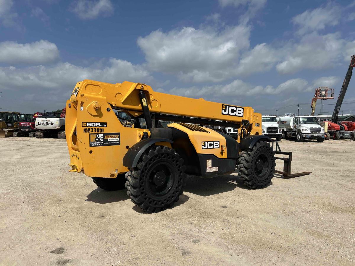 2018 JCB 509-42-4