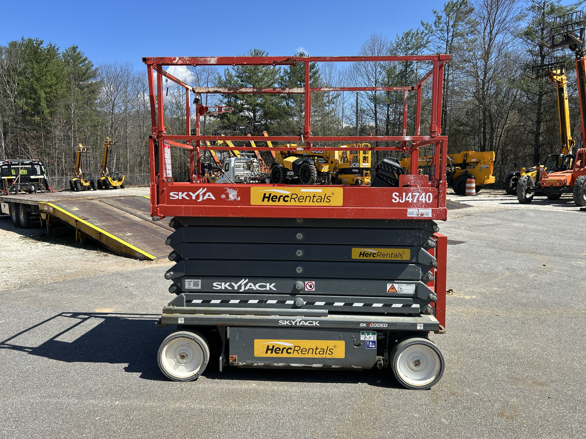 2020 Skyjack SJ4740