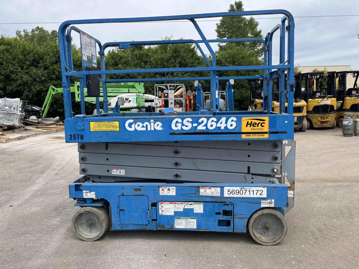 2013 Genie GS-2646