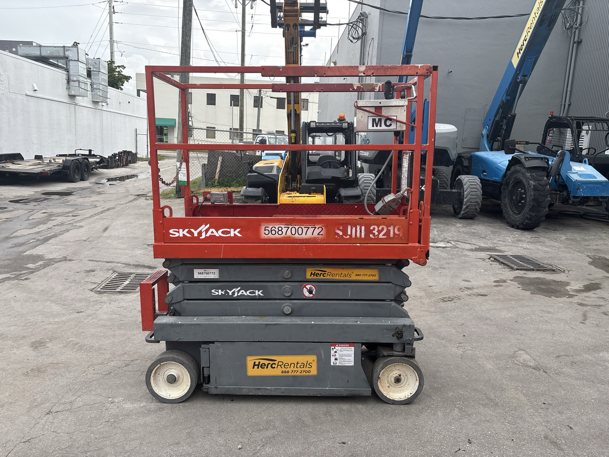 2017 Skyjack SJ3219
