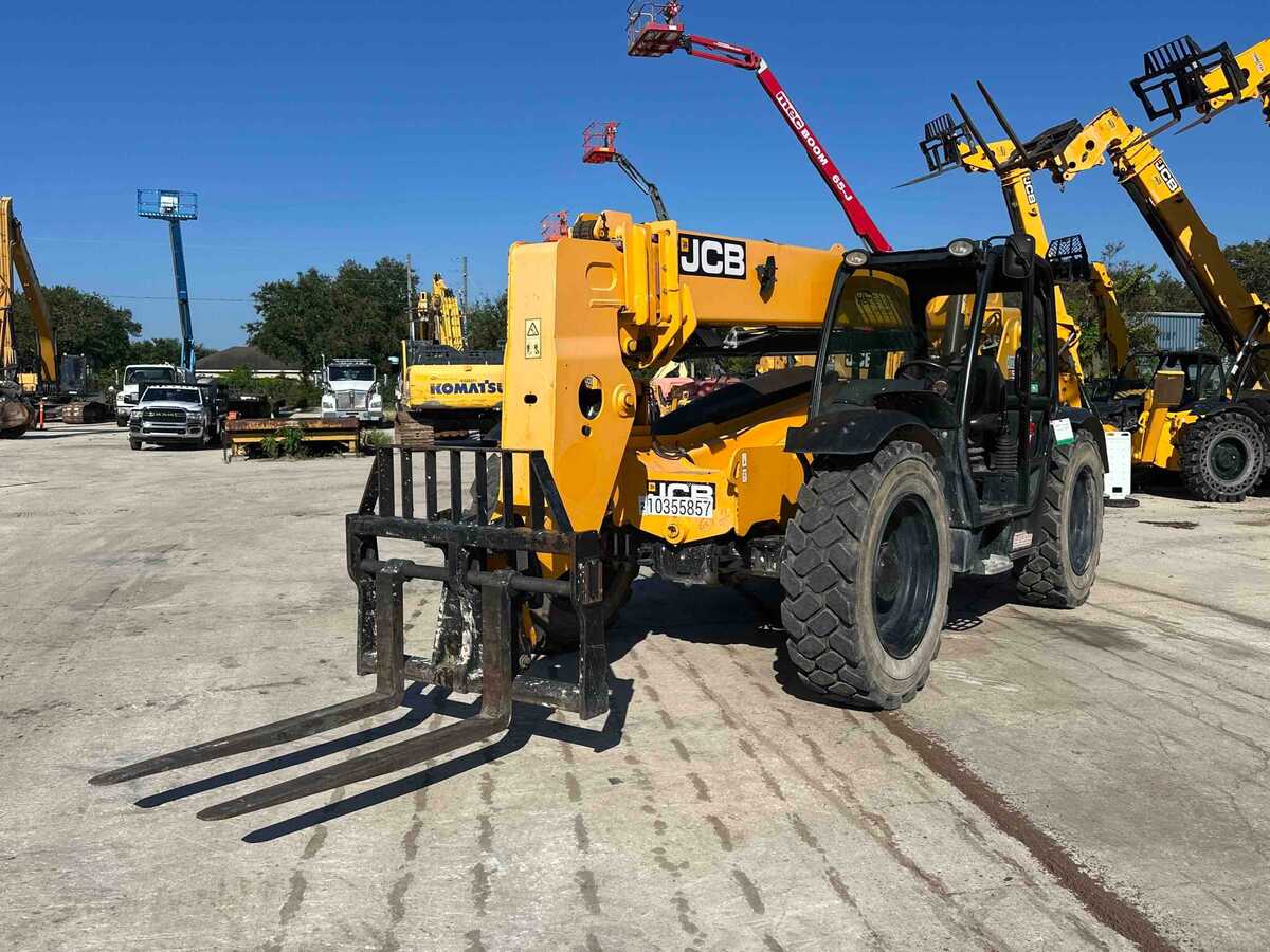 2022 JCB 507-42-1