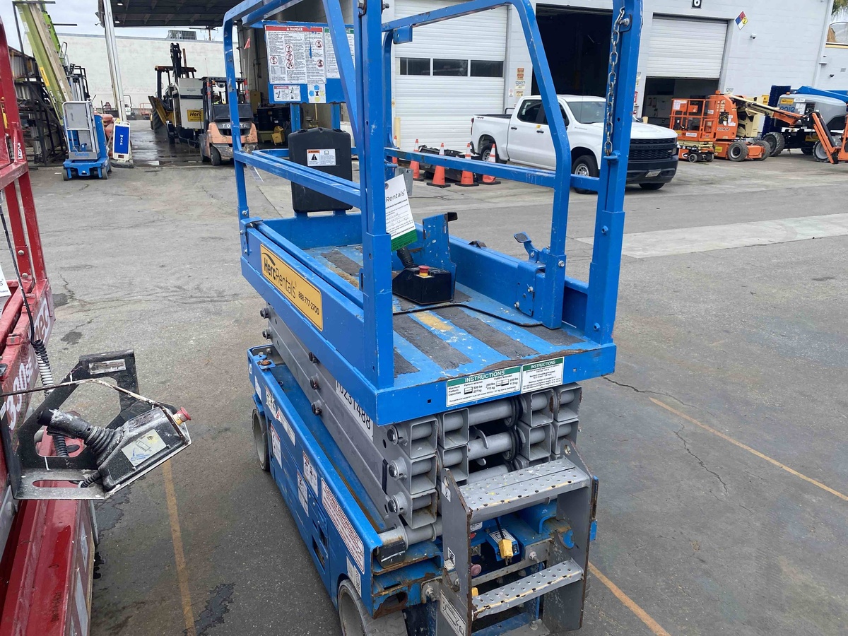 2017 Genie GS-1930-4
