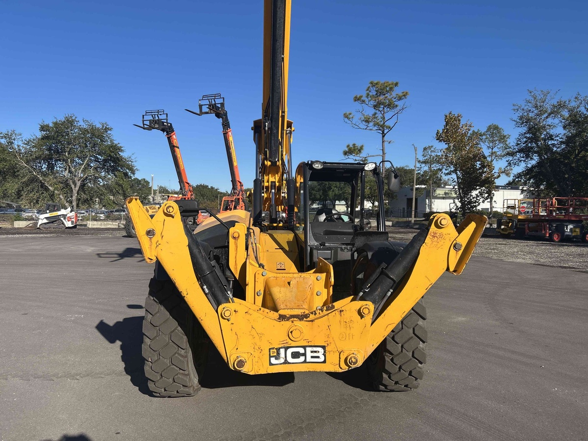 2022 JCB 510-56-6