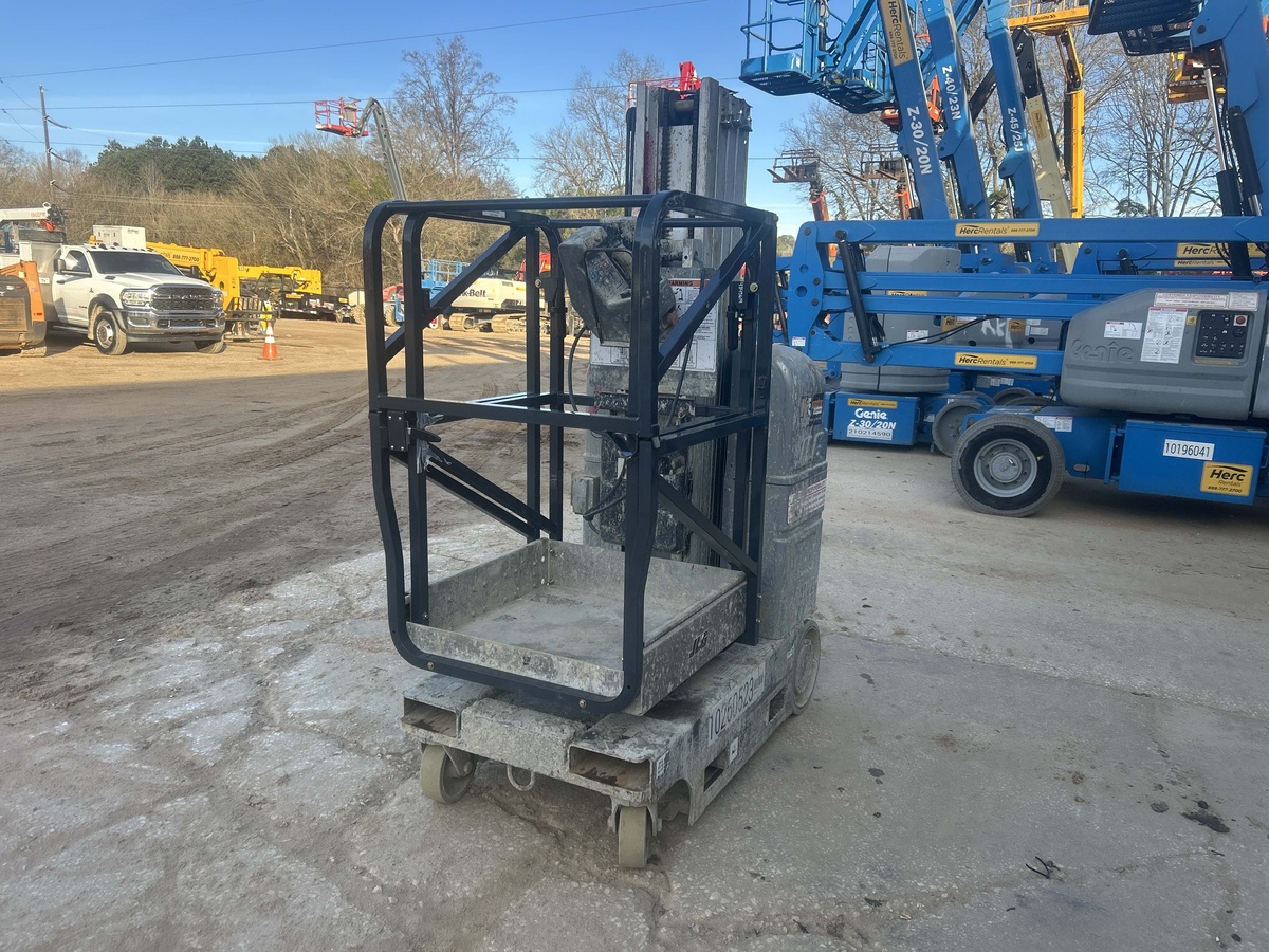 2018 JLG 20MVL