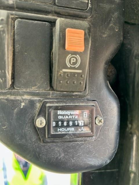 2016 Takeuchi TS70R