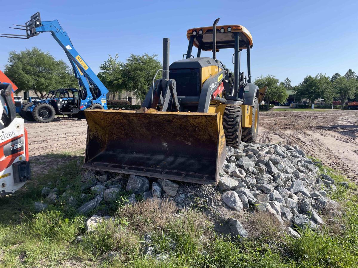 2019 John Deere 310L EP
