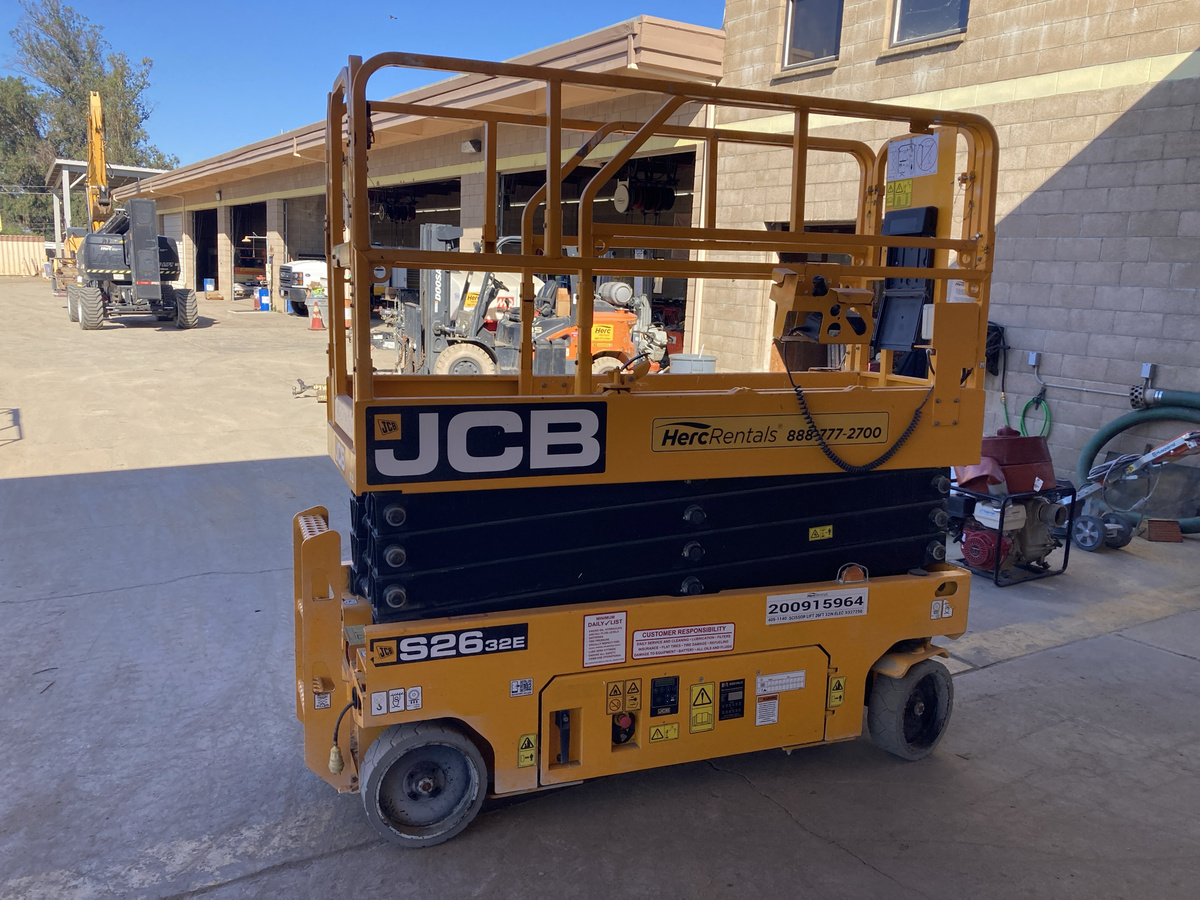 2023 JCB S2632E