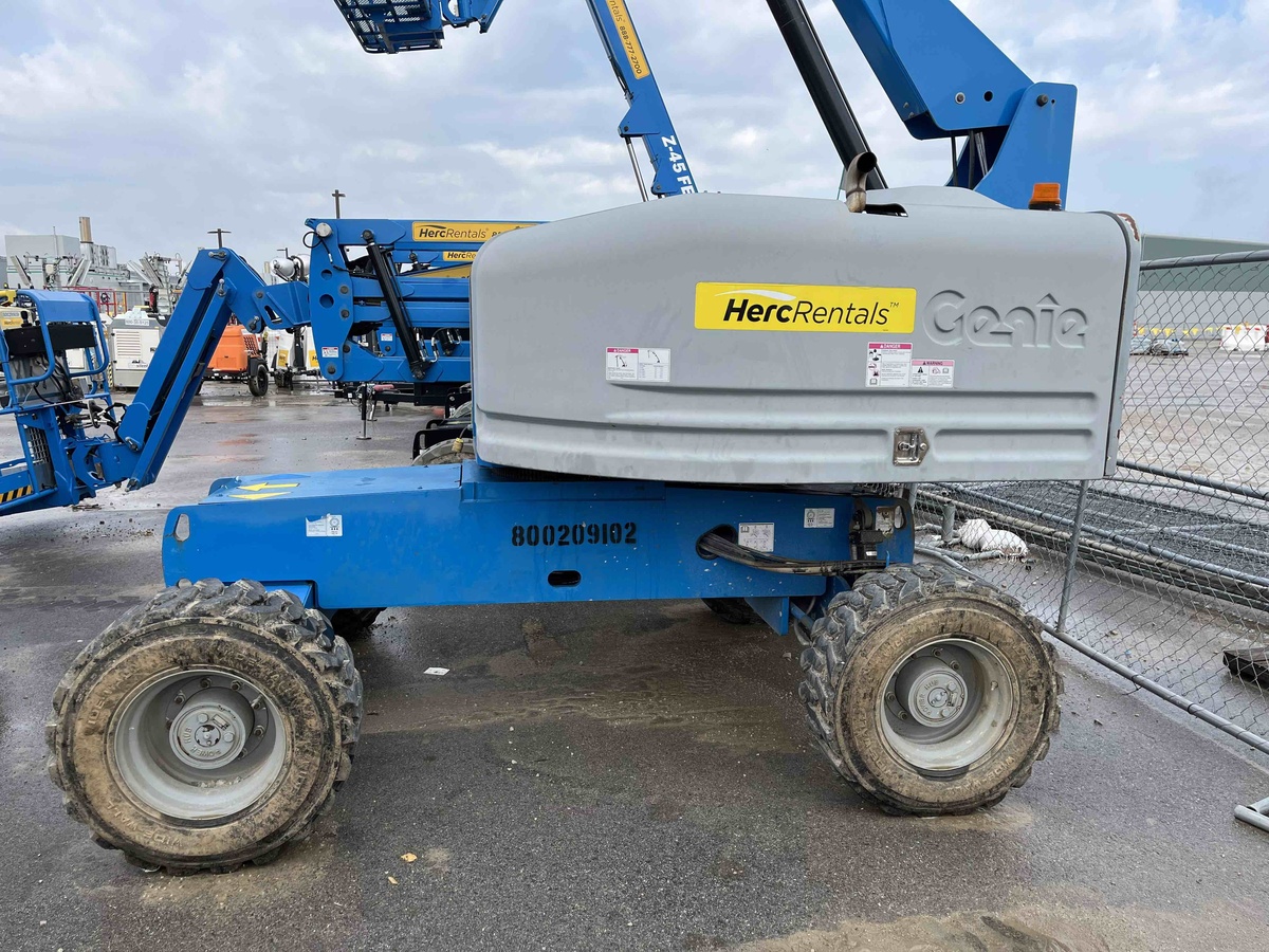 2018 Genie S-40