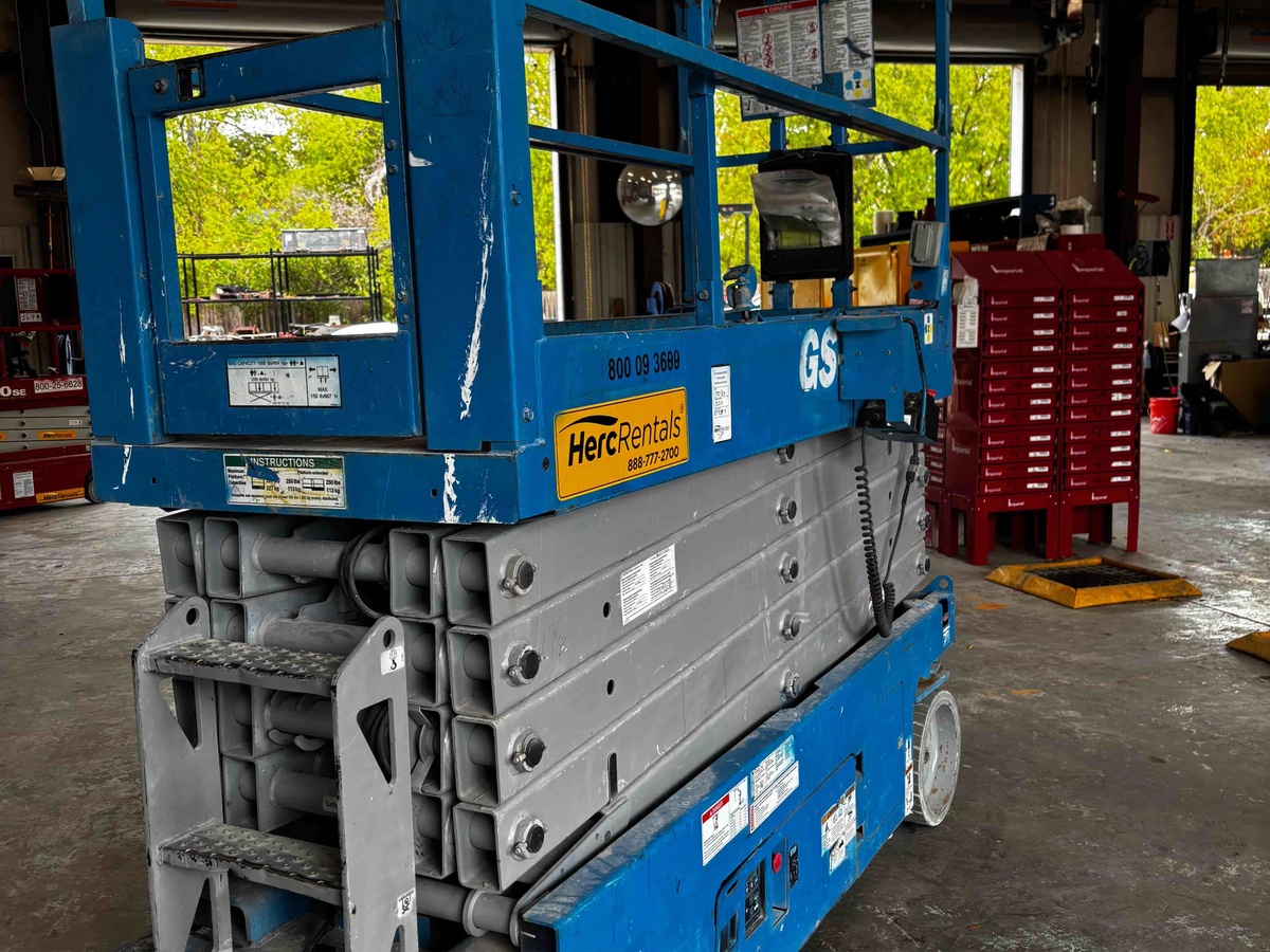 2016 Genie GS-3232-5