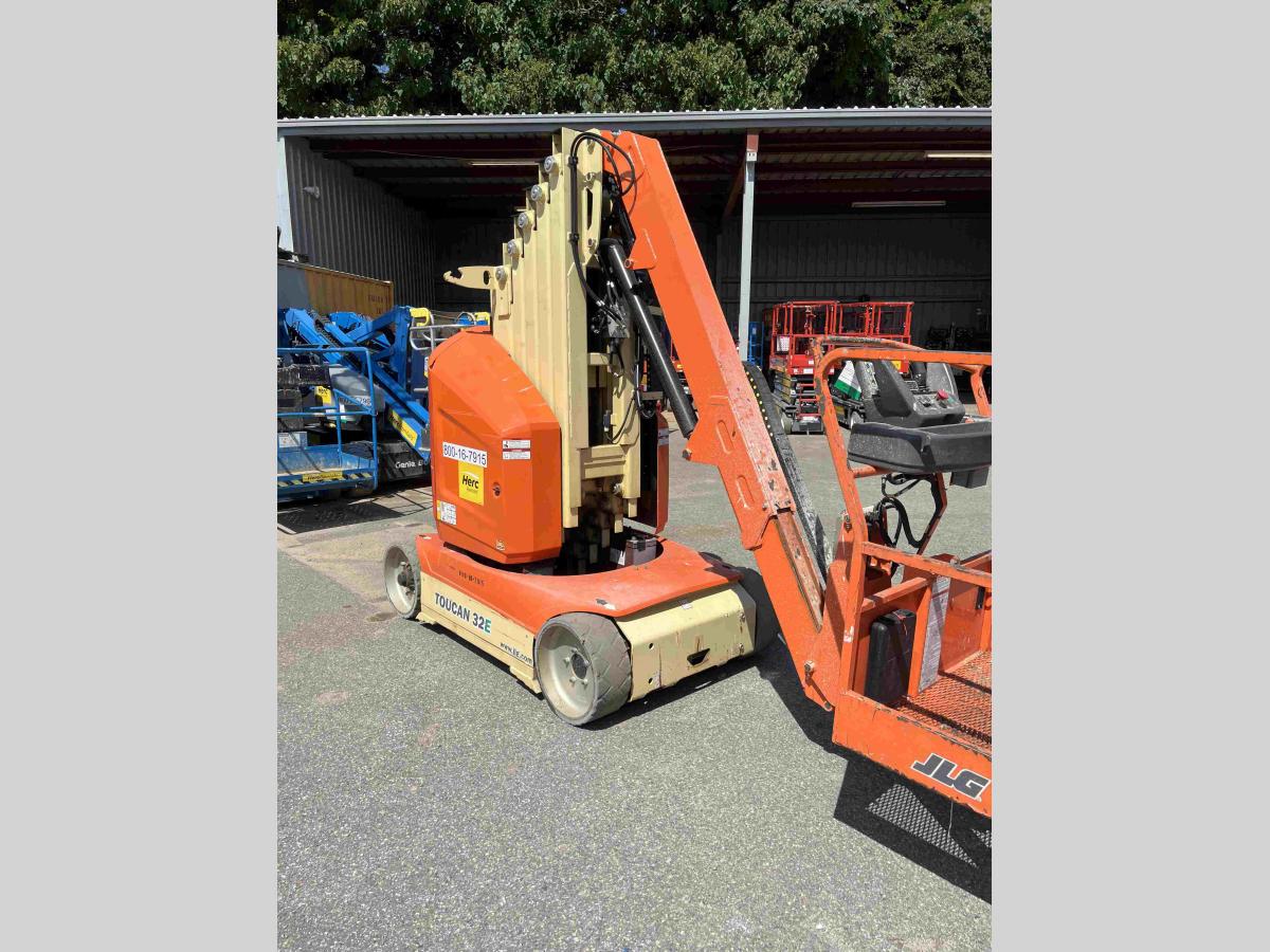 2017 JLG Toucan 32E-2