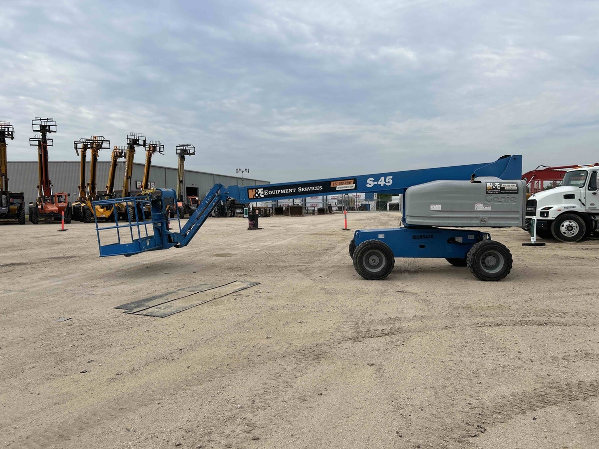 2017 Genie S-45-7