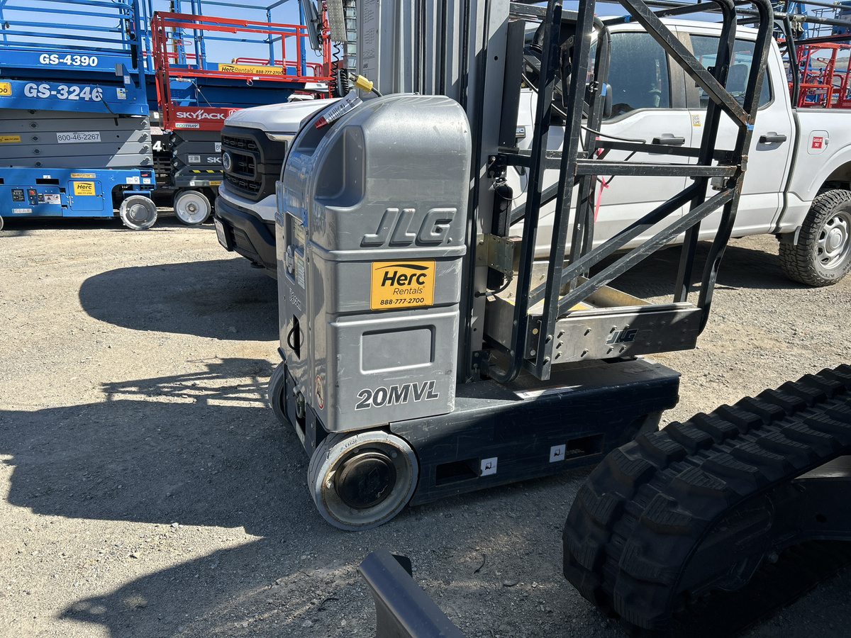 2017 JLG 20MVL-5