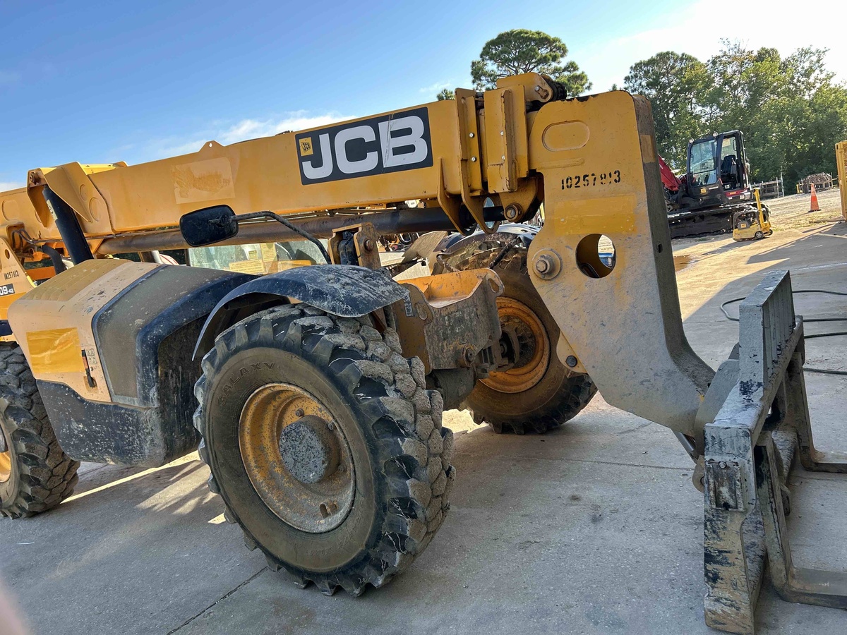 2018 JCB 509-42-3