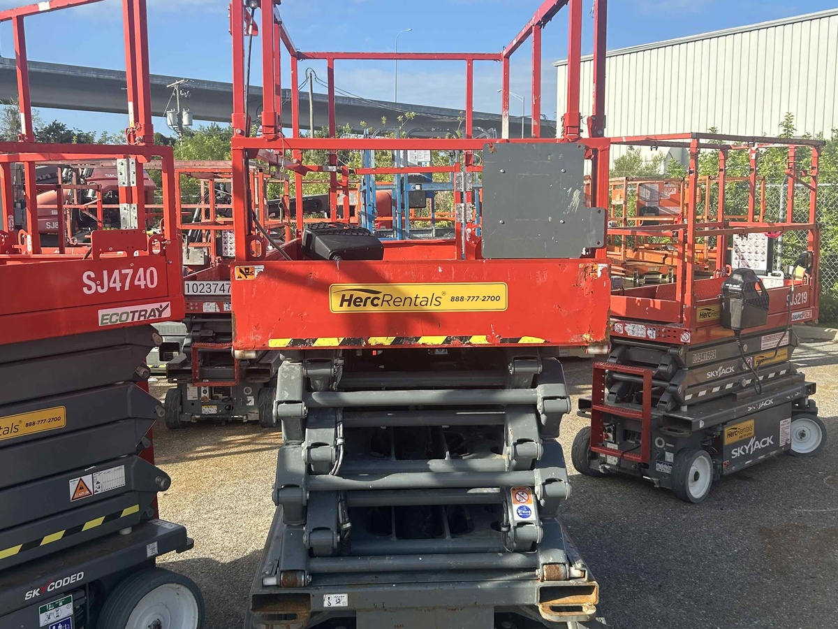 2022 Skyjack SJ4740-2
