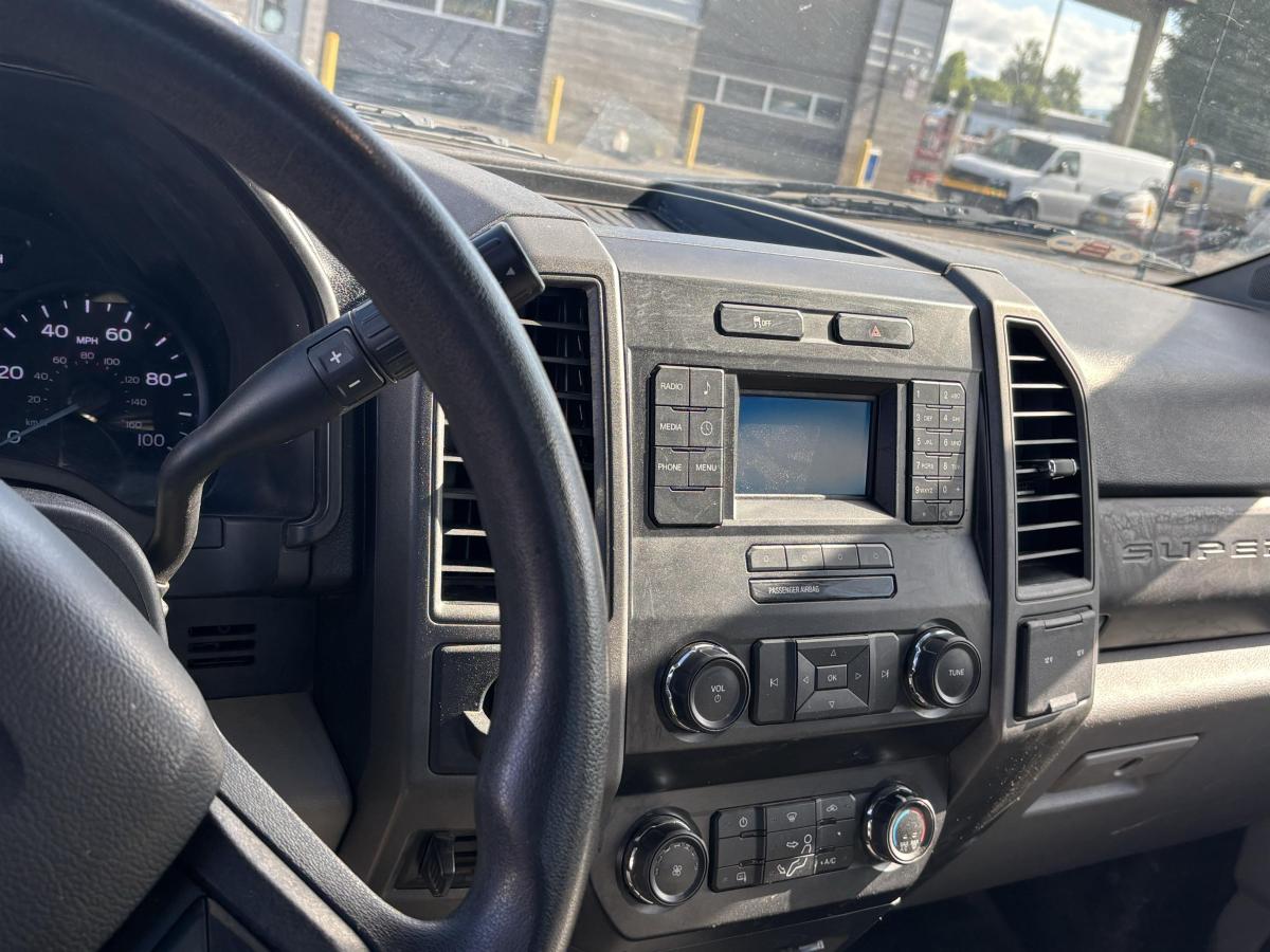 2019 Ford F550-10