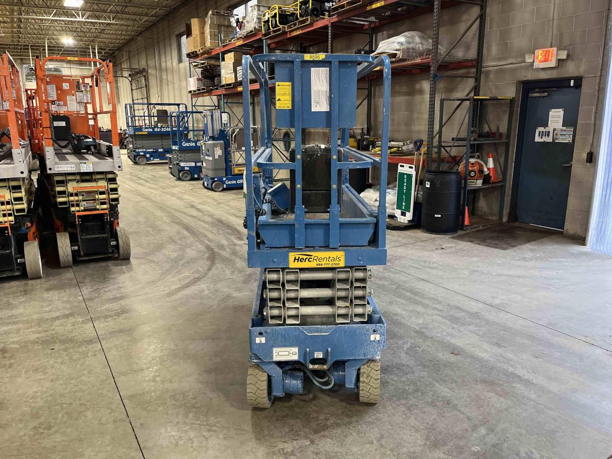 2013 Genie GS-1930