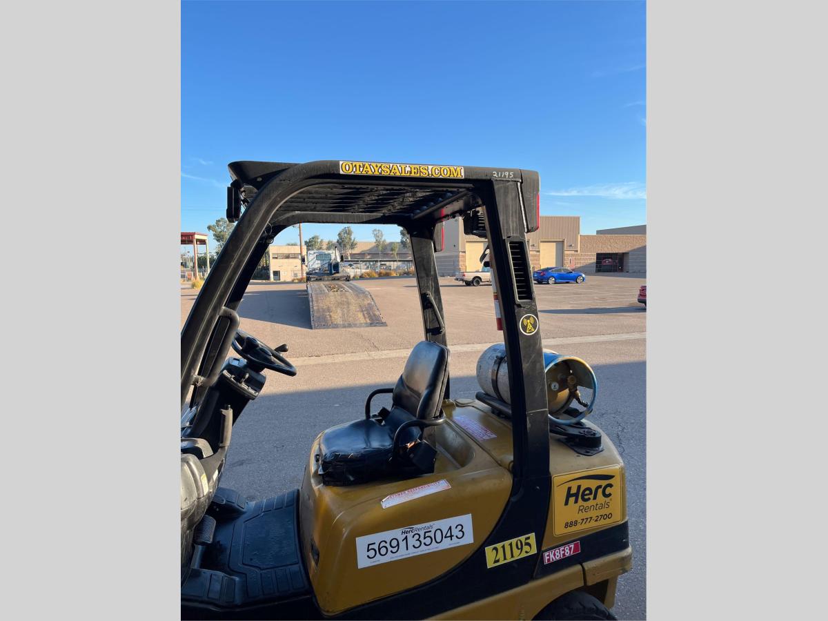 2016 Yale GLP050VX