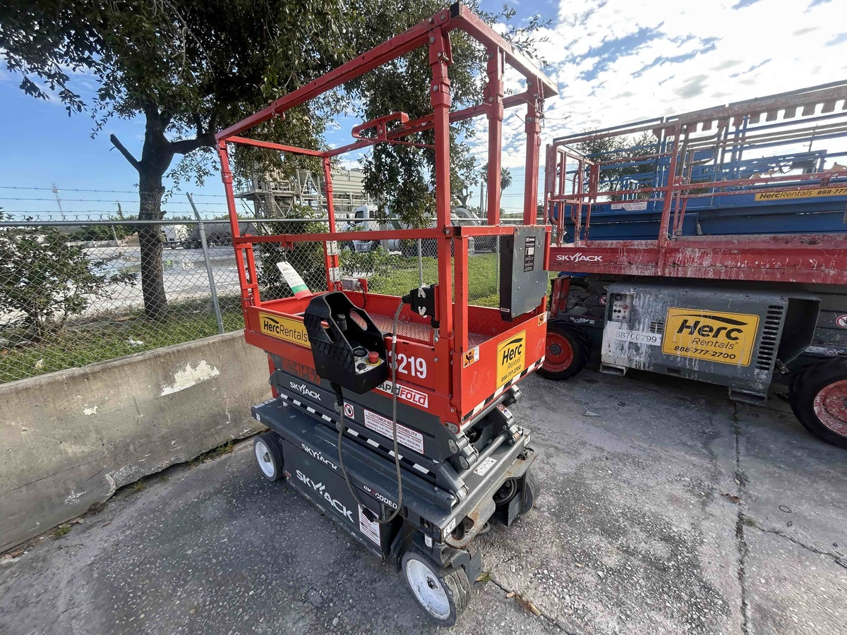 2021 Skyjack SJ3219-2