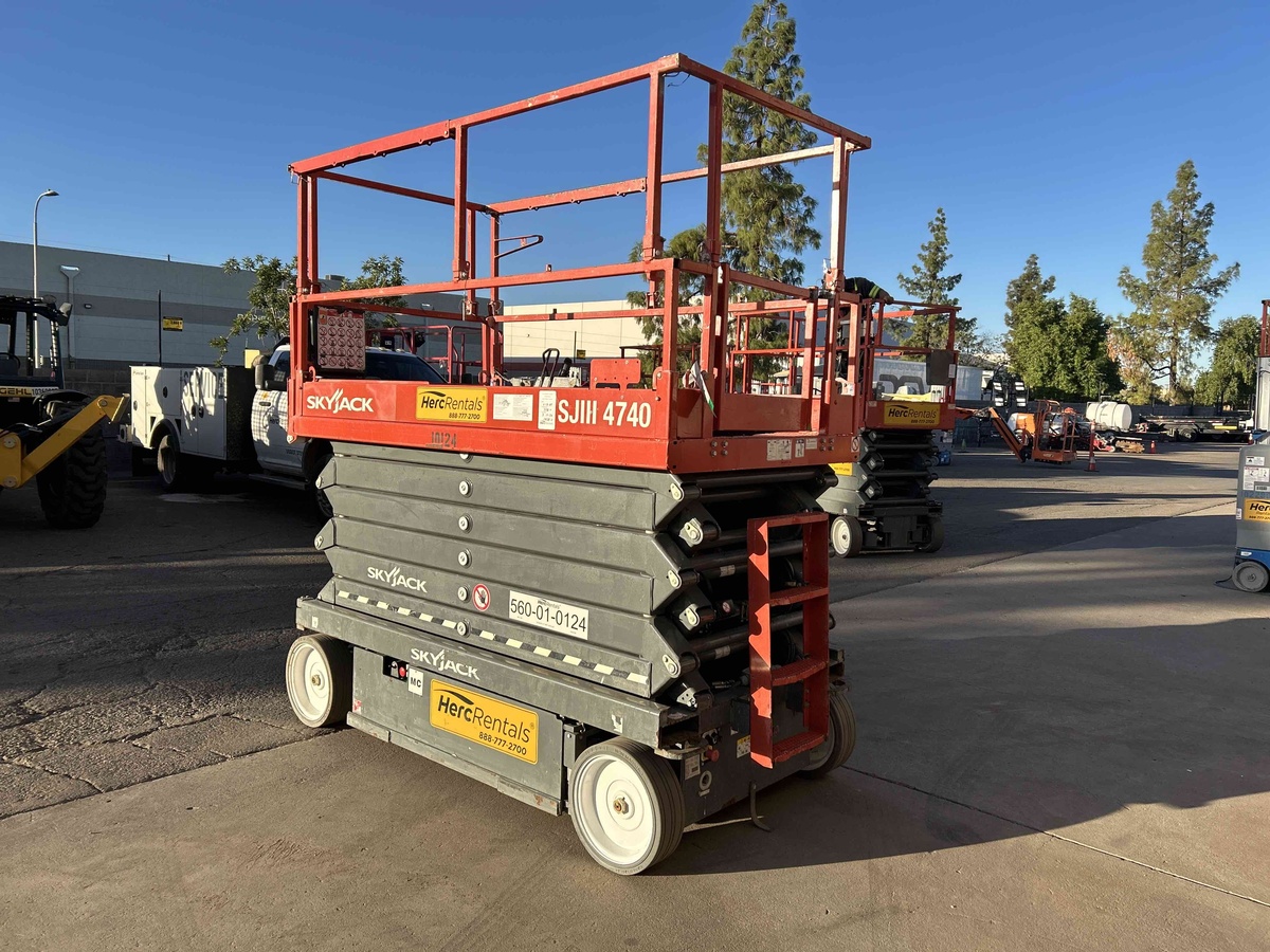 2019 Skyjack SJ4740