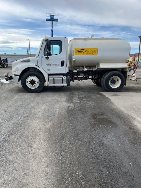 2018 Freightliner M2106-1
