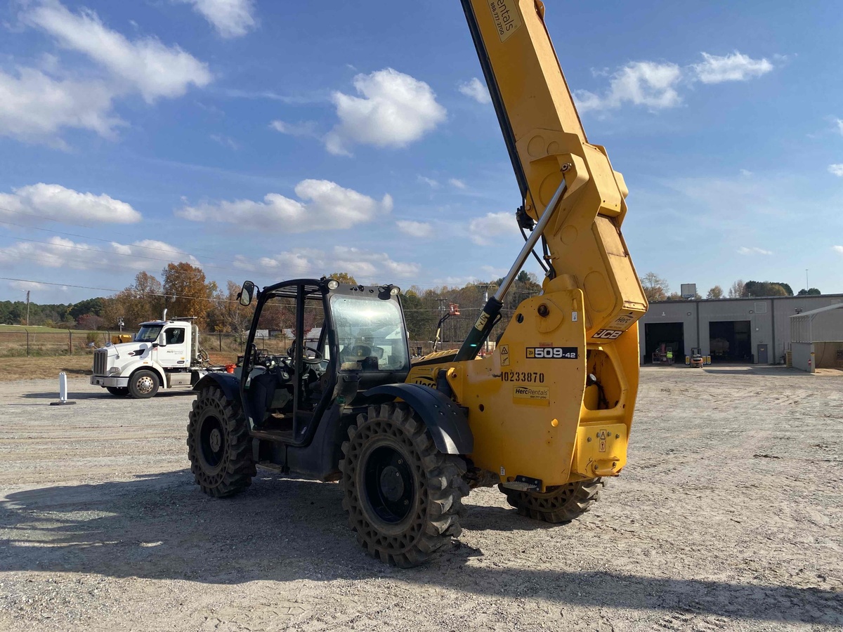 2018 JCB 509-42-2